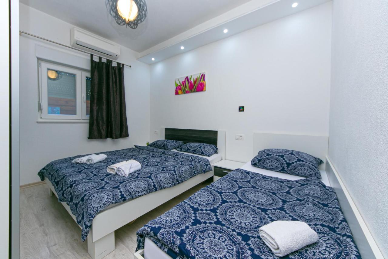 Apartments By The Sea Podaca, Makarska - 13069 Exterior photo